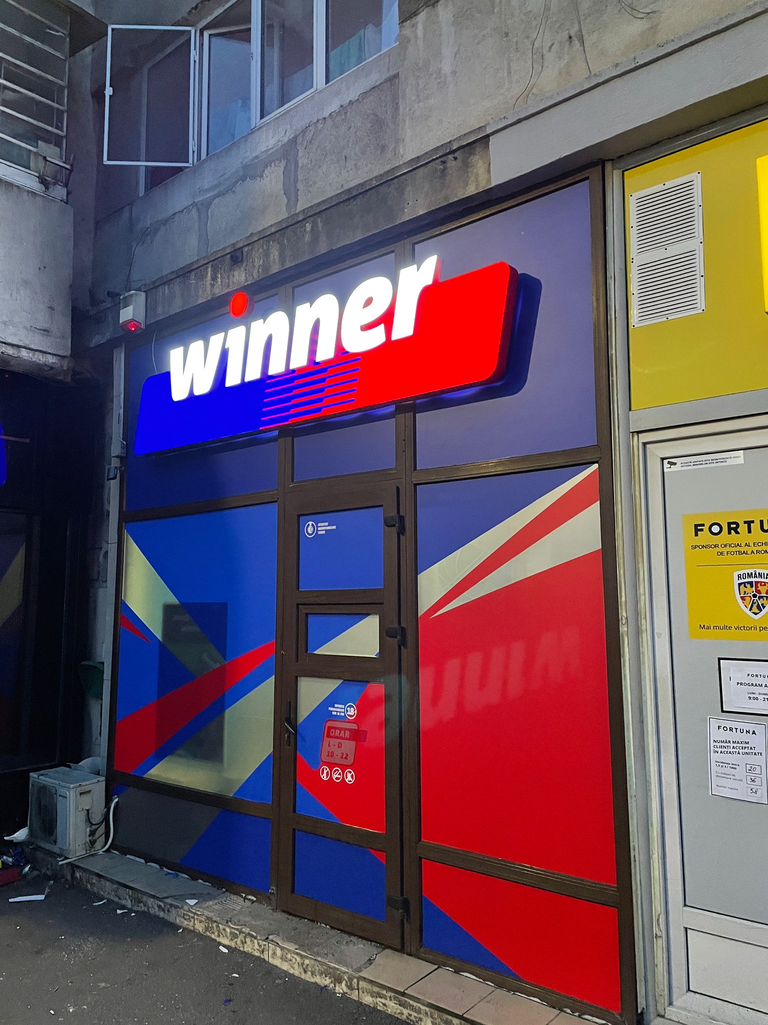 Producător de Reclame Luminoase